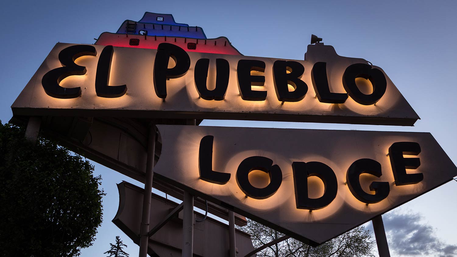 El Pueblo Lodge